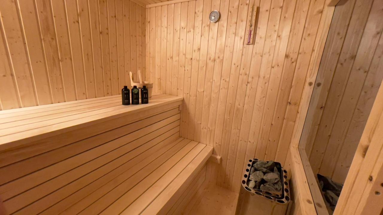 Bor In Bor Luxury Apartment With Sauna & Garden - 크라니스카고라 외부 사진
